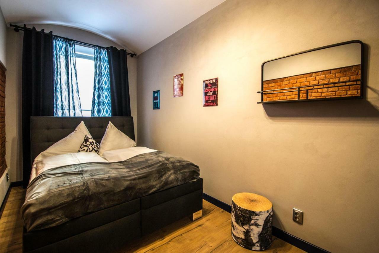3Bdr Ruterra Apt With Table Football Praga Exterior foto